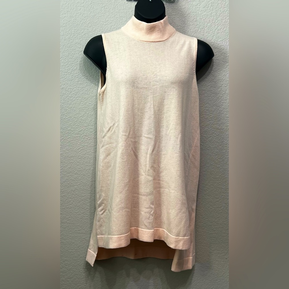 Mock turtleneck, wool and cashmere, pale pink Sweater. Size XL